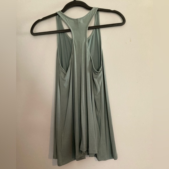 Old Navy Long Flowy Tank Top - Picture 2 of 6